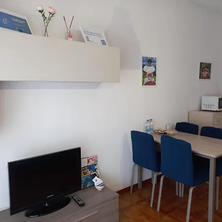 Appartamento Grazioso Bilocale Caletta - Tuscany *